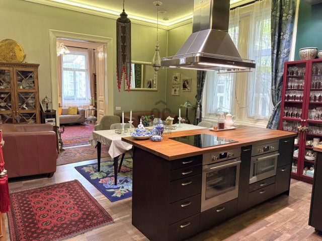 Eladó téglalakás, Budapesten, VII. kerületben 292.5 M Ft