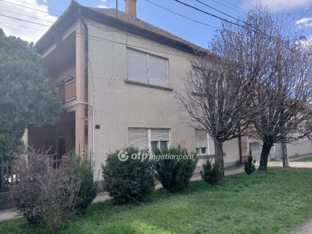 Eladó családi ház, Hatvanban 62 M Ft, 5 szobás