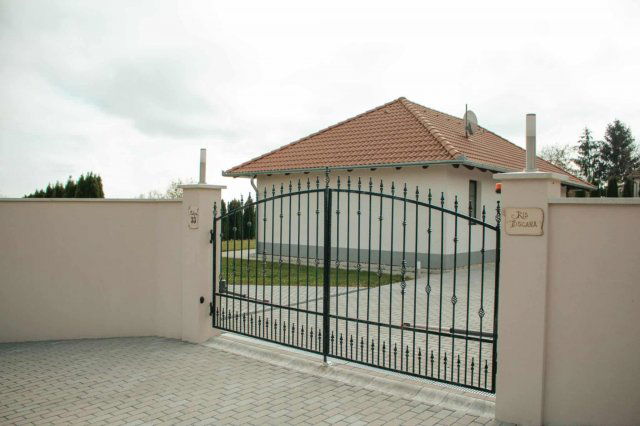 Eladó családi ház, Alsópáhokon 99 M Ft, 2+1 szobás