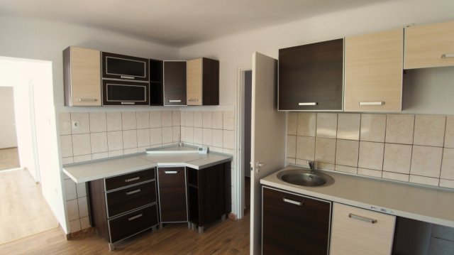 Eladó családi ház, Debrecenben 75 M Ft, 3 szobás