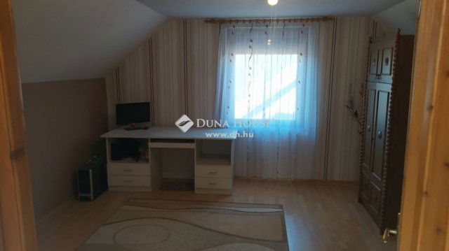 Eladó családi ház, Szarvason 135 M Ft, 8 szobás