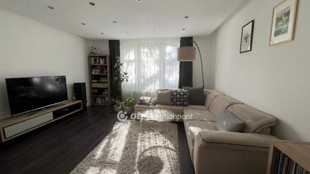 Eladó téglalakás, Egerben 63.9 M Ft, 2 szobás