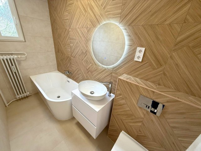 Eladó téglalakás, Pécsett 57.5 M Ft, 2 szobás