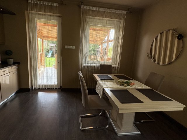 Eladó családi ház, Debrecenben, Vak Bottyán utcában 144.9 M Ft