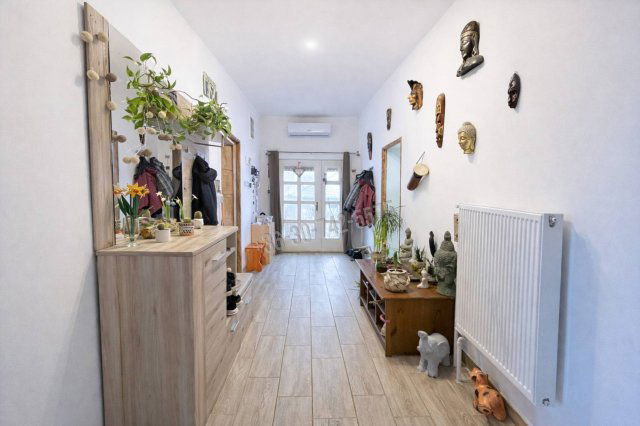 Eladó családi ház, Dányon 95 M Ft, 4 szobás