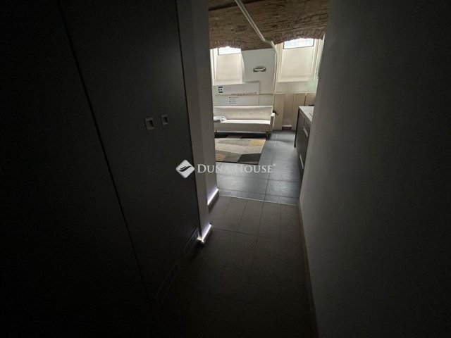 Eladó üzlethelyiség, Budapesten, IX. kerületben 99 M Ft