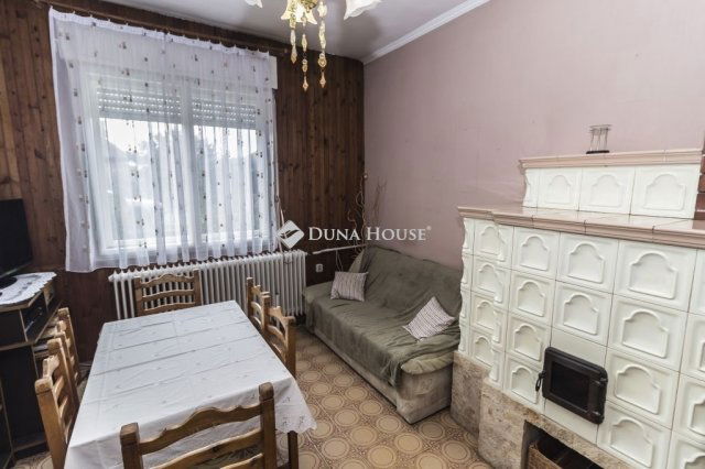 Eladó családi ház, Rumon 44.9 M Ft, 4 szobás