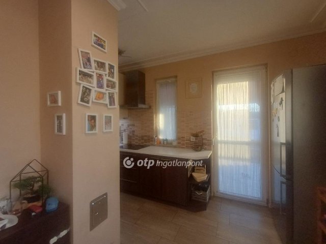 Eladó családi ház, Üllőn 81.9 M Ft, 4 szobás