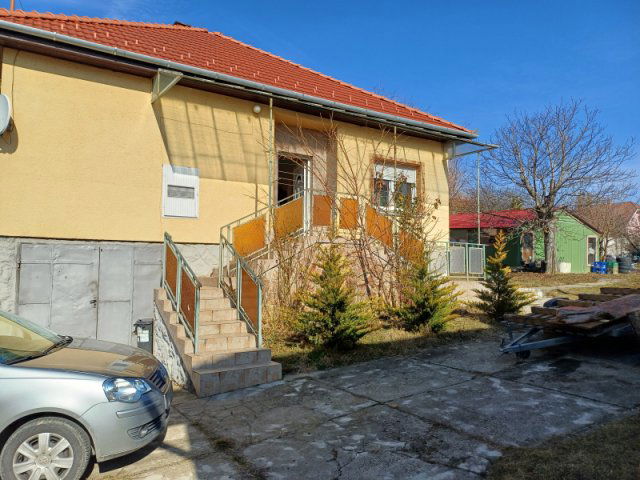 Eladó családi ház, Pilisszántón 70 M Ft, 2+1 szobás