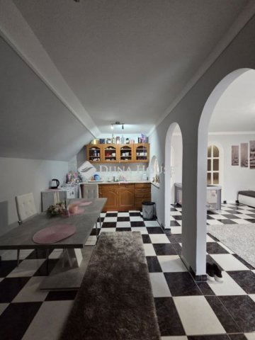 Eladó téglalakás, Abonyban 28 M Ft, 3 szobás