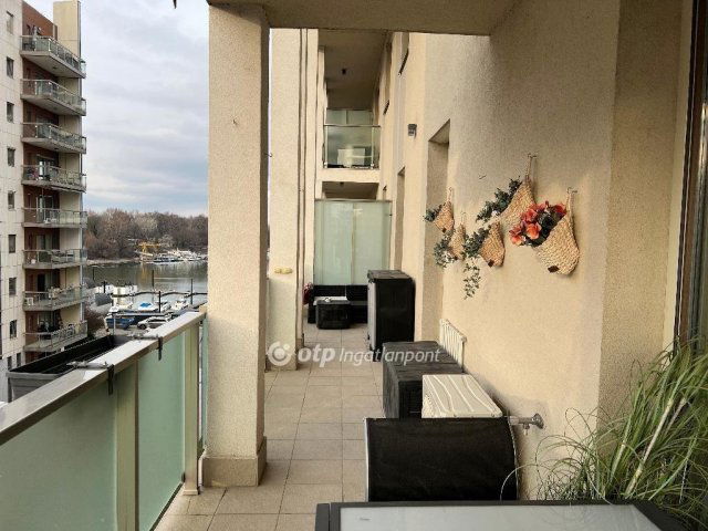 Eladó téglalakás, Budapesten, XIII. kerületben 175 M Ft