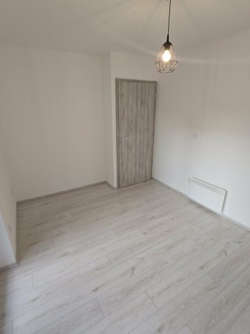Kiadó téglalakás, albérlet, Vácon 250 E Ft / hó, 1+2 szobás
