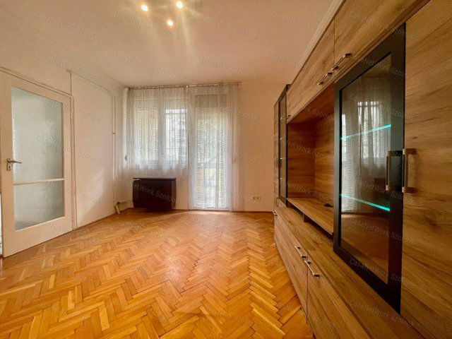 Kiadó téglalakás, albérlet, Szolnokon 100 E Ft / hó, 1 szobás