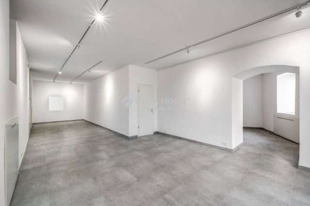 Eladó üzlethelyiség, Budapesten, I. kerületben 73.5 M Ft