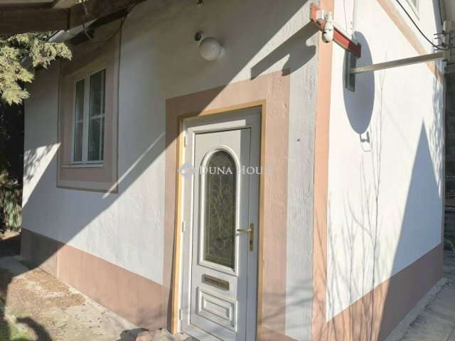 Eladó családi ház, Budapesten, XXI. kerületben 37.7 M Ft