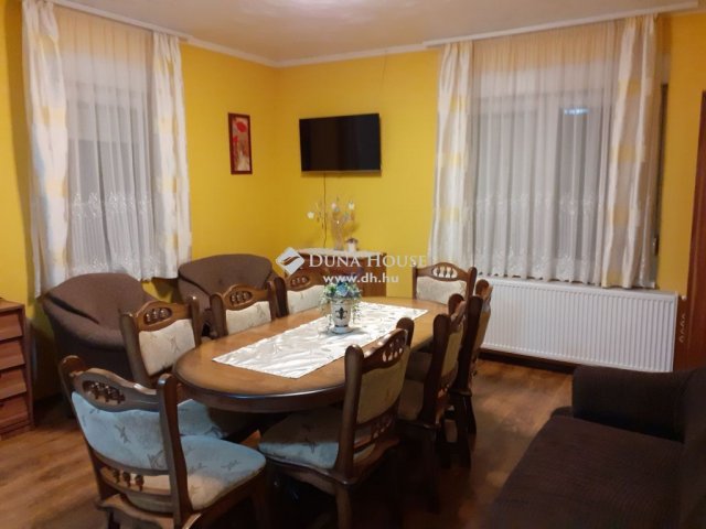 Eladó családi ház, Csókakőn 69 M Ft, 3 szobás