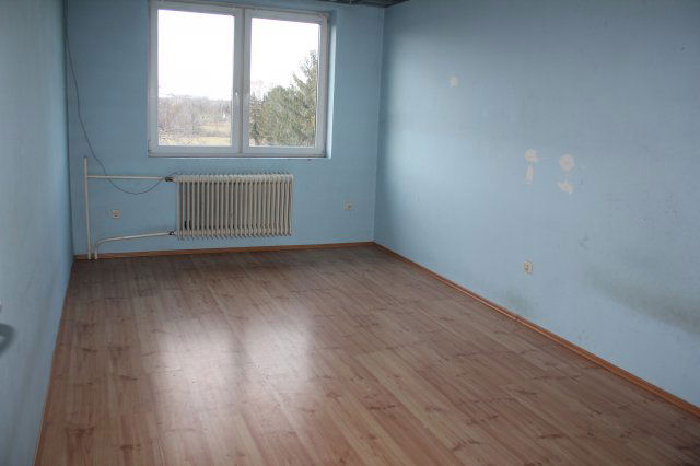 Eladó téglalakás, Nagycenken 63 M Ft, 4 szobás