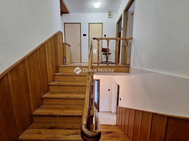 Eladó családi ház, Kecskeméten 89.5 M Ft, 4 szobás