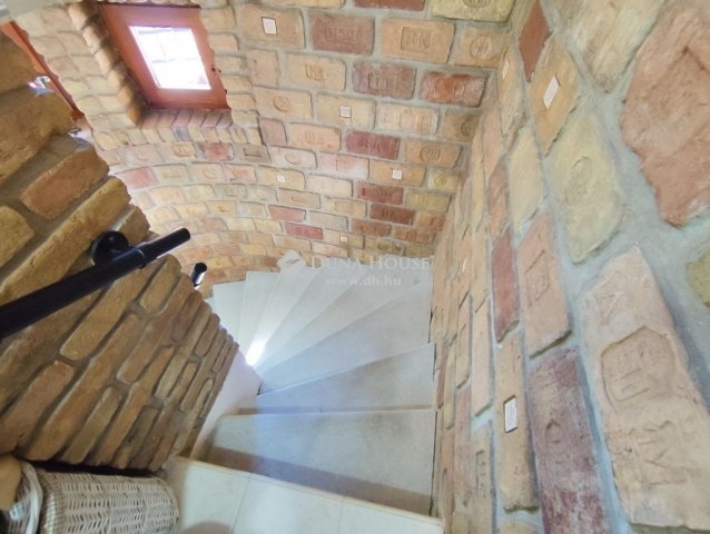 Eladó családi ház, Budapesten, XXI. kerületben 289.9 M Ft