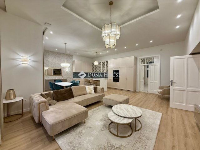 Eladó téglalakás, Budapesten, V. kerületben 420 M Ft, 4 szobás