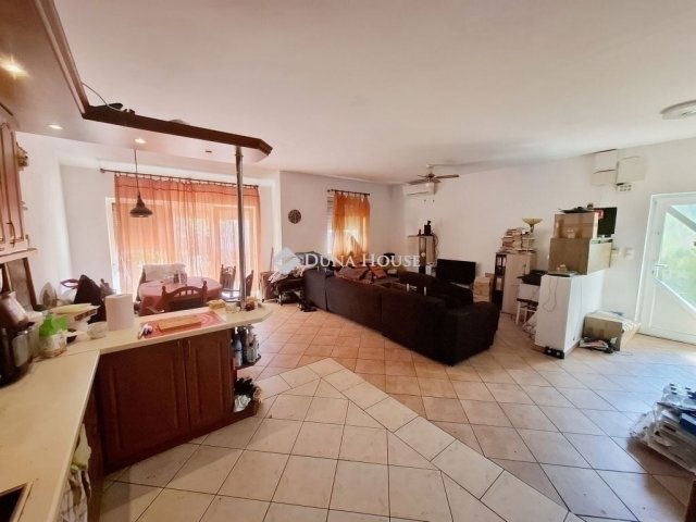 Eladó téglalakás, Gödön 86.5 M Ft, 3 szobás