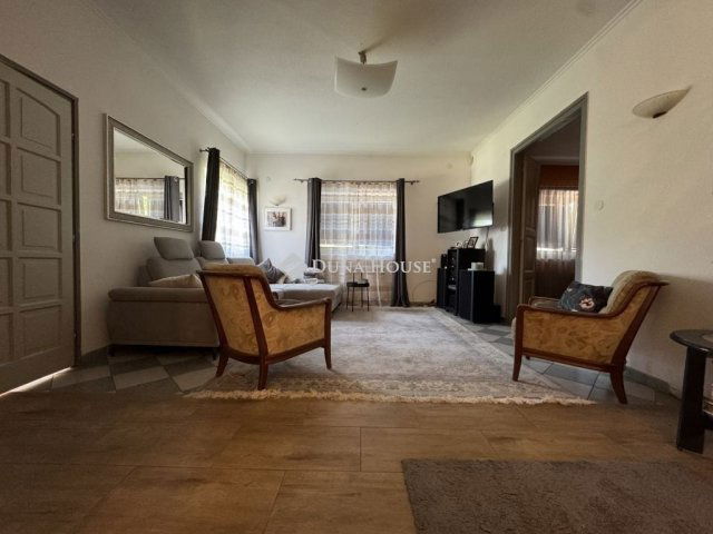 Eladó családi ház, Budapesten, IV. kerületben 199 M Ft, 6 szobás