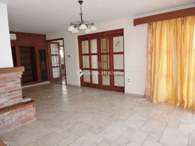 Eladó családi ház, Debrecenben 219 M Ft, 5 szobás