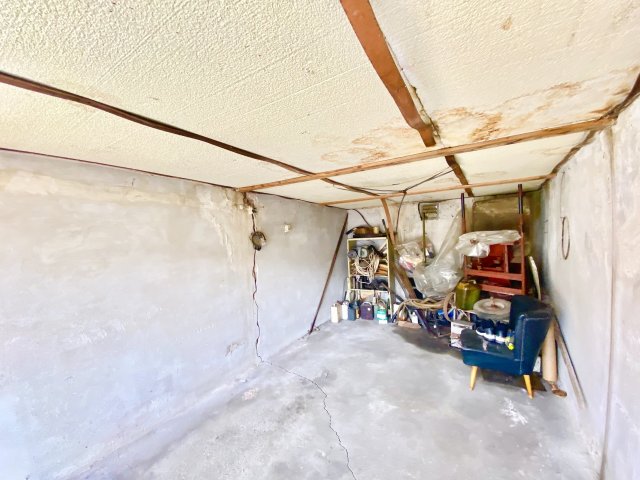 Eladó garázs, Komáromban 11.8 M Ft / költözzbe.hu