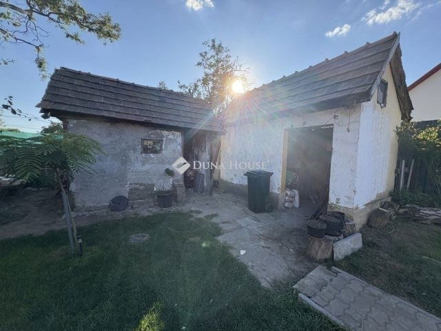 Eladó ikerház, Gyálon 69.9 M Ft, 3 szobás / költözzbe.hu