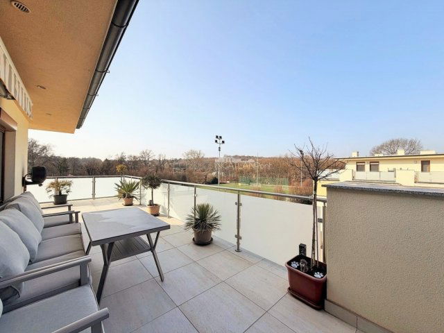 Eladó téglalakás, Szombathelyen 74.99 M Ft, 3 szobás