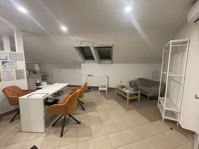 Kiadó iroda, Székesfehérvárott 105 E Ft / hó, 1 szobás