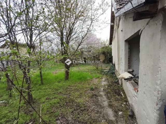Eladó telek, Tótkomlóson, Csiki Gergely utcában 6 M Ft