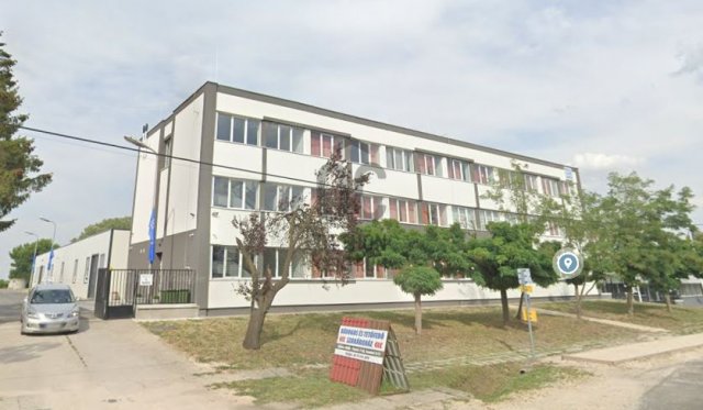Kiadó ipari ingatlan, Cegléden 7173 E Ft / hó