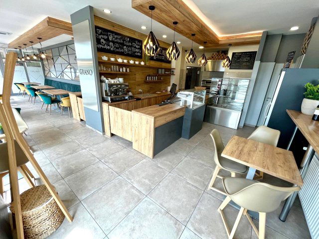 Eladó üzlethelyiség, Pécsett 87 M Ft, 5 szobás