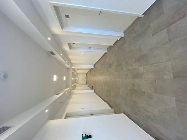 Kiadó iroda, Pécsett 159 E Ft / hó, 4 szobás