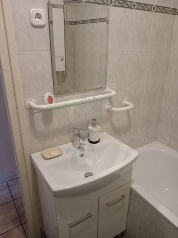 Kiadó téglalakás, albérlet, X. kerületben, Petrőczy utcában