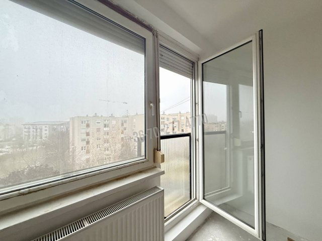 Eladó panellakás, Oroszlányban, Takács Imre utcában 31.2 M Ft