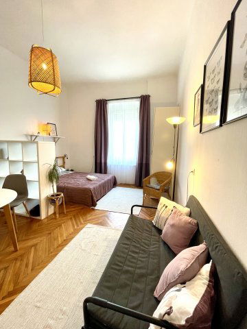 Kiadó téglalakás, albérlet, Győrött 180 E Ft / hó, 1 szobás