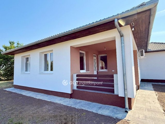 Eladó családi ház, Tiszavasváriban 63.9 M Ft, 4 szobás