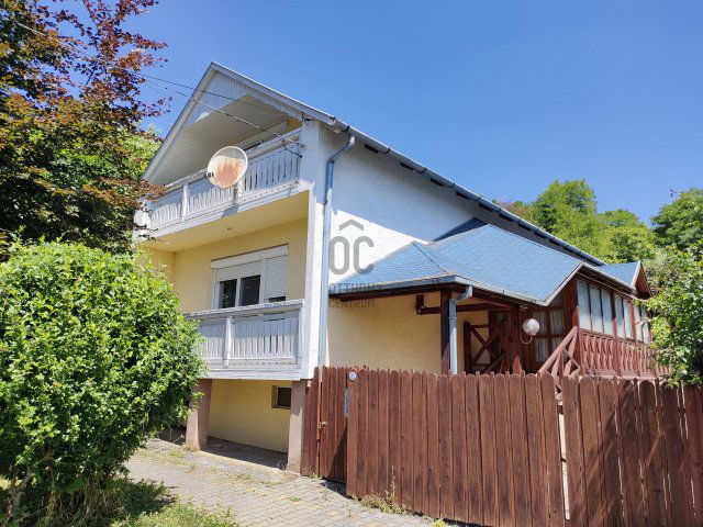 Eladó családi ház, Hévízen 80.548 M Ft, 5 szobás