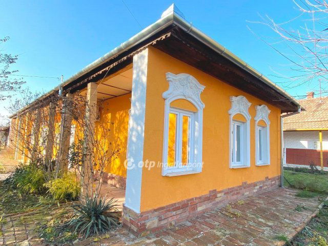 Eladó családi ház, Sarudon 52 M Ft, 1+3 szobás