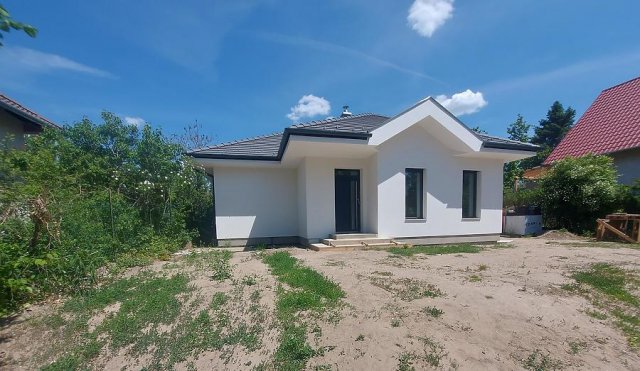 Eladó családi ház, Gödön 99.9 M Ft, 3 szobás