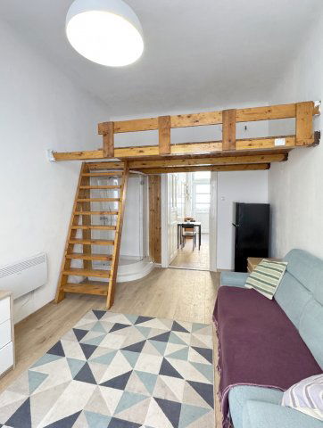 Eladó téglalakás, Budapesten, VIII. kerületben, Illés utcában