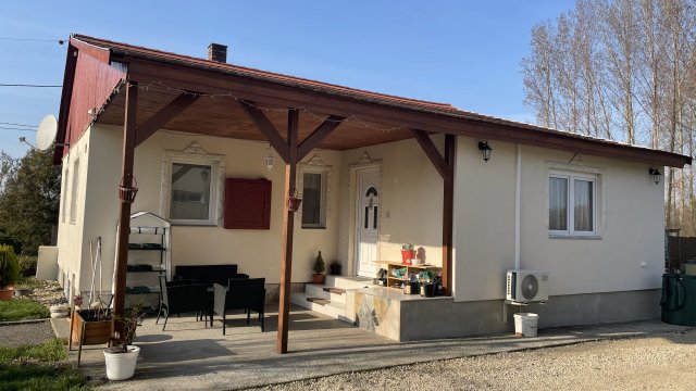 Eladó családi ház, Győrszemerén 57.9 M Ft, 3 szobás