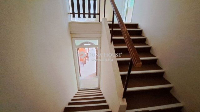 Eladó családi ház, Monorierdőn 62.9 M Ft, 4 szobás