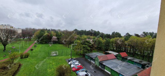 Eladó panellakás, Győrött 34.99 M Ft, 1 szobás