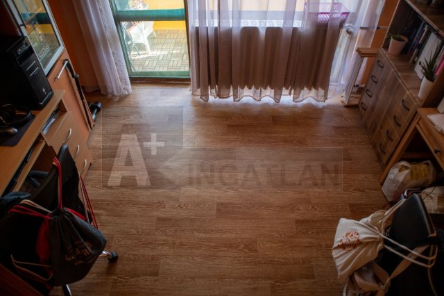 Eladó panellakás, Szegeden 45 M Ft, 2 szobás
