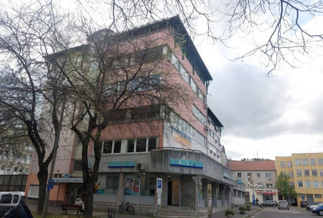 Eladó iroda, Szekszárdon 550 M Ft / költözzbe.hu