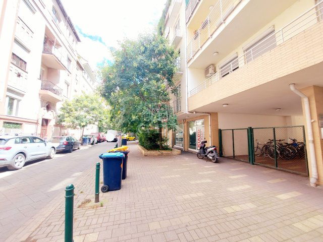 Kiadó iroda, Budapesten, IX. kerületben 815 E Ft / hó, 6 szobás