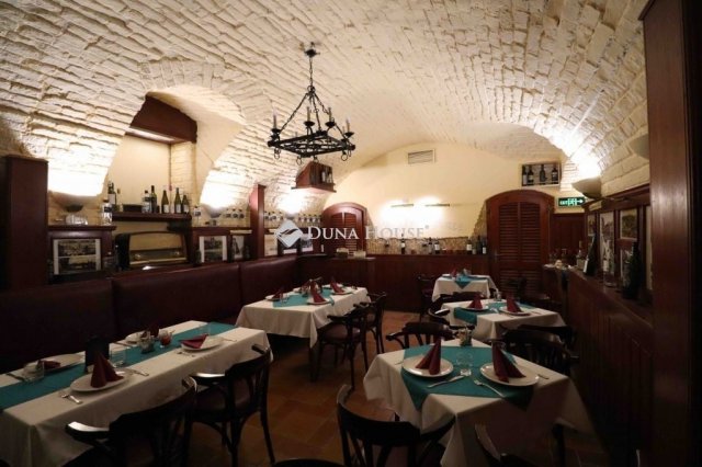 Eladó üzlethelyiség, Budapesten, VI. kerületben 123 M Ft